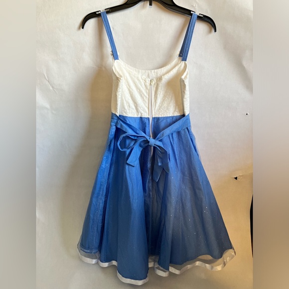 Big Girls Disney Frozen Elsa Dress - Picture 2 of 6